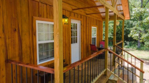 Halfmoon Hideaway-Cozy 2 bdr cabin Mena AR